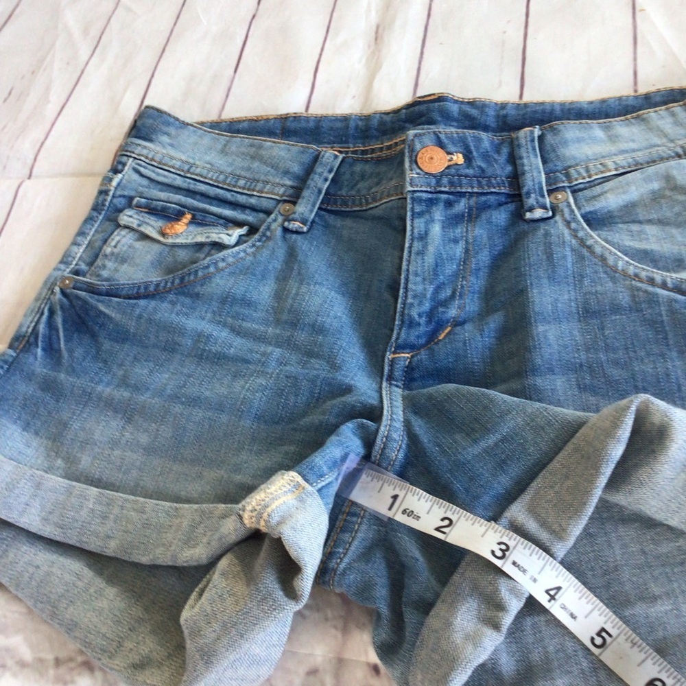 &Denim By H&M Cuffed Jean Shorts Medium Blue Wash Distressed Stretch - Picture 5 of 13